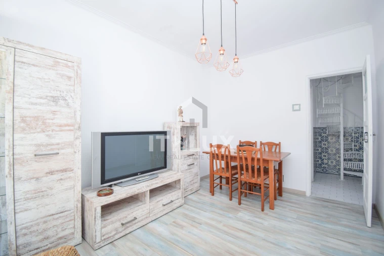 Apartamento T1 para Venda em Águas Livres Foto 10