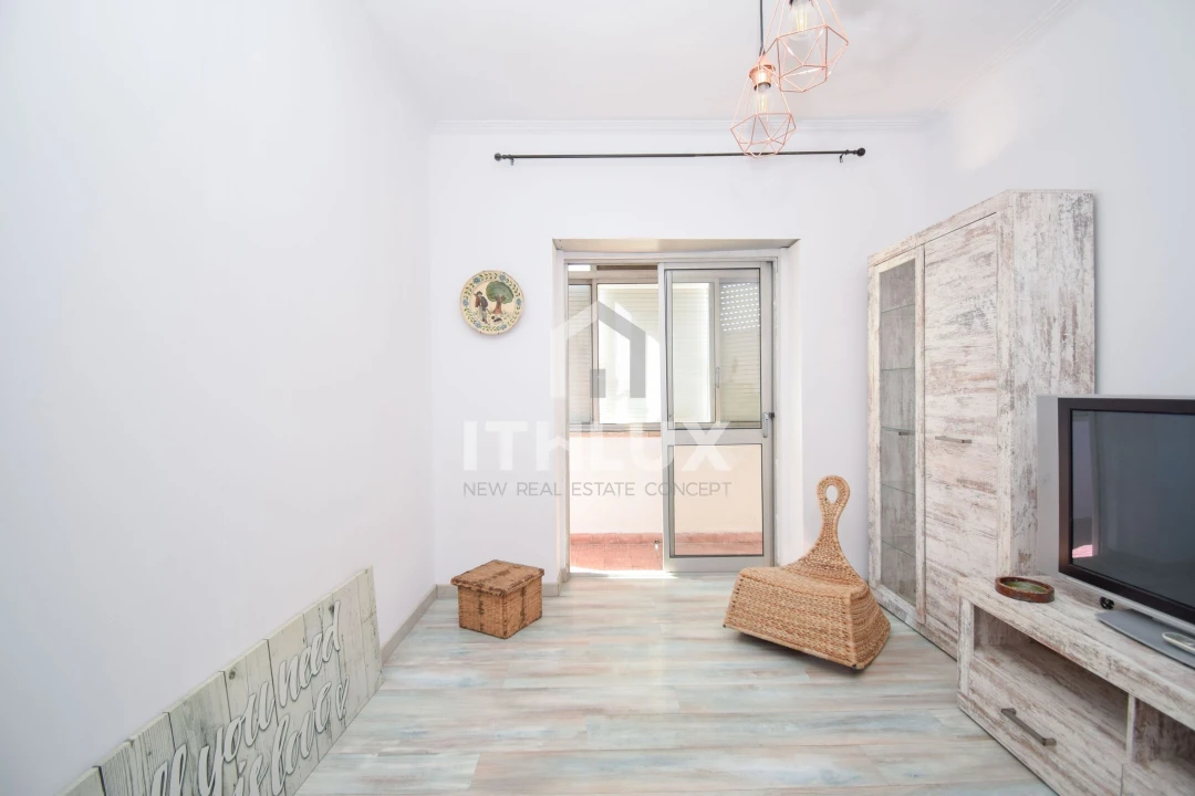 Apartamento T1 para Venda em Águas Livres Foto 2