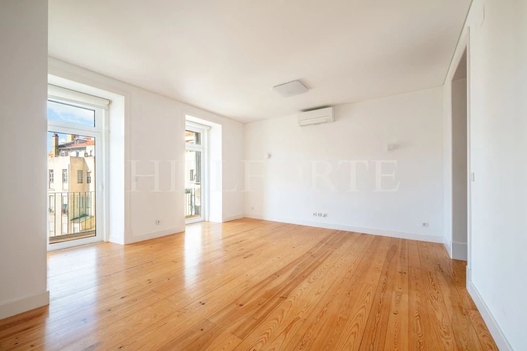 Apartamento T3 para Venda em Arroios Foto 1