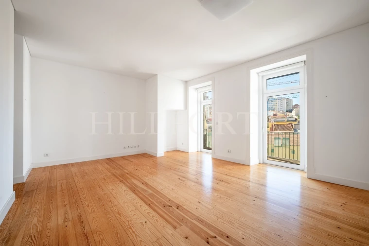 Apartamento T3 para Venda em Arroios Foto 2