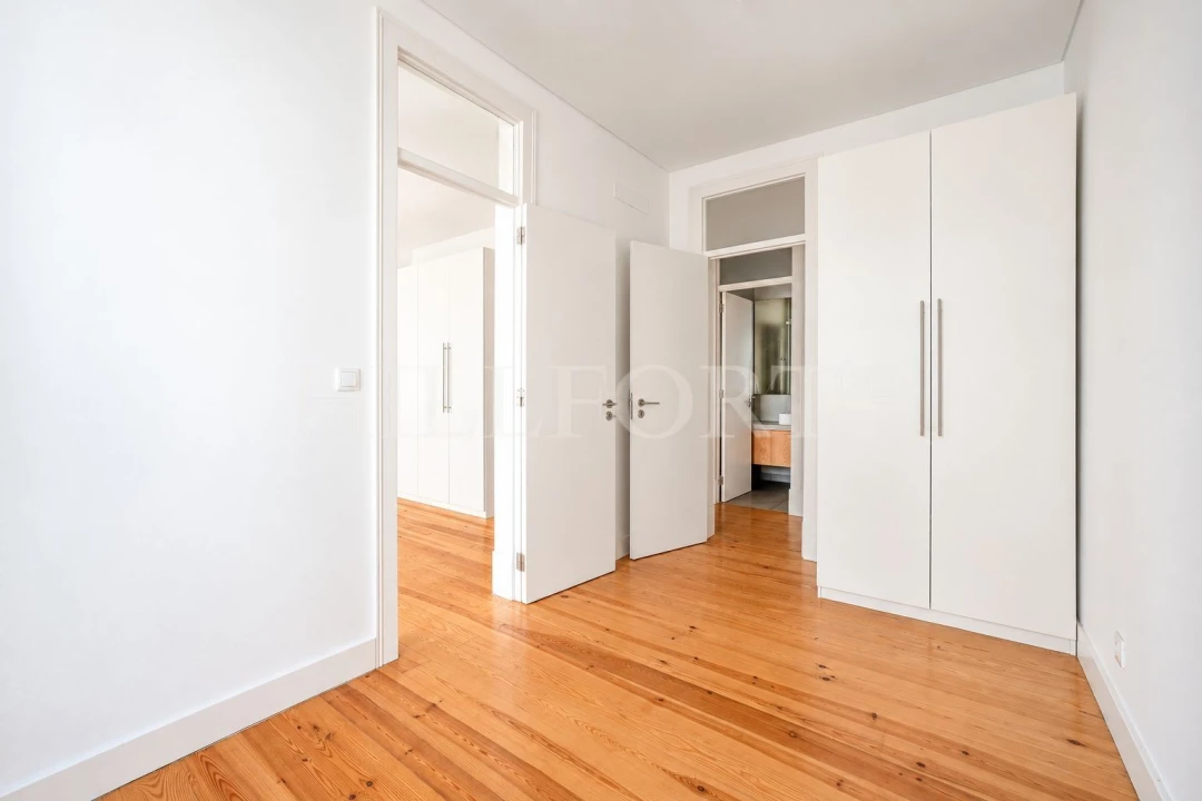 Apartamento T3 para Venda em Arroios Foto 12