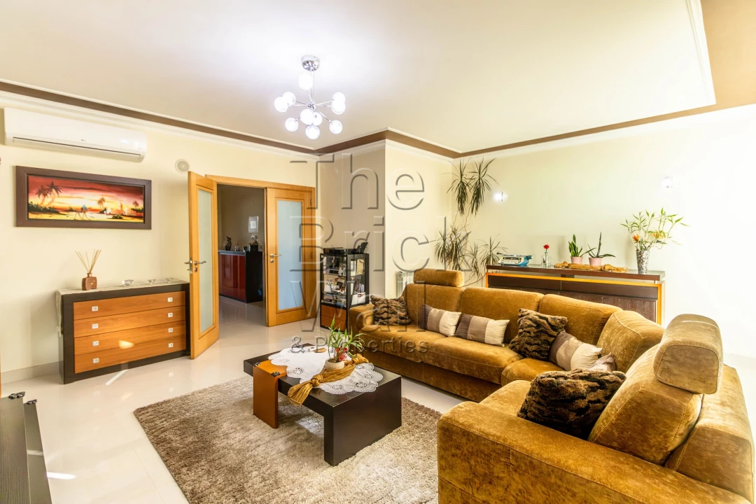 Apartamento T3 para Venda em Vialonga Foto 4