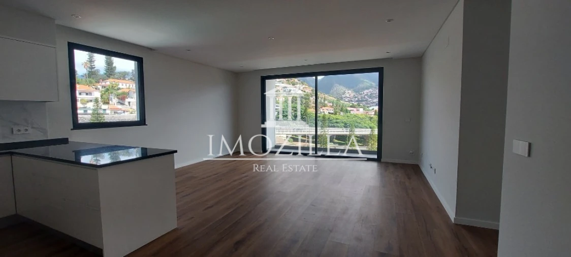 Apartamento T2 para Venda em São Martinho Foto 2