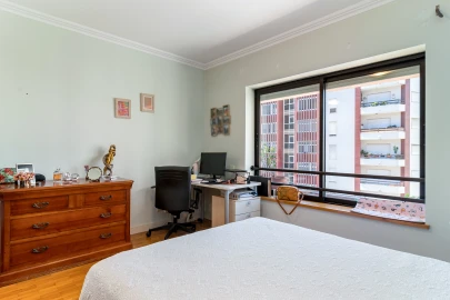 Apartamento T4 para Venda em São Domingos de Benfica
