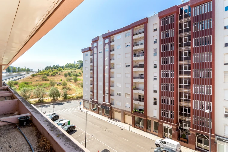 Apartamento T3 para Venda em São Domingos de Benfica Foto 25