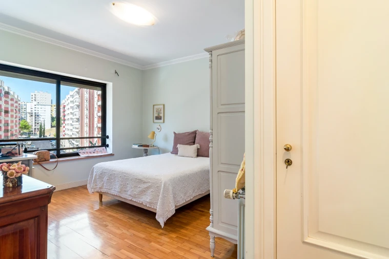 Apartamento T3 para Venda em São Domingos de Benfica Foto 13