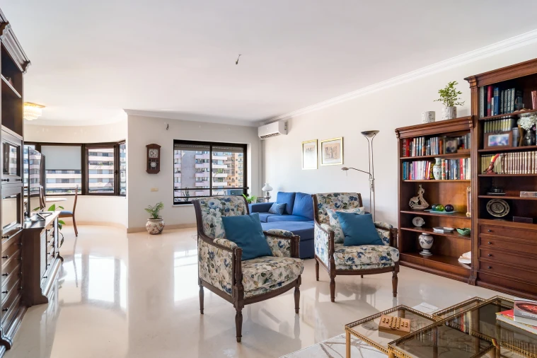 Apartamento T3 para Venda em São Domingos de Benfica Foto 3
