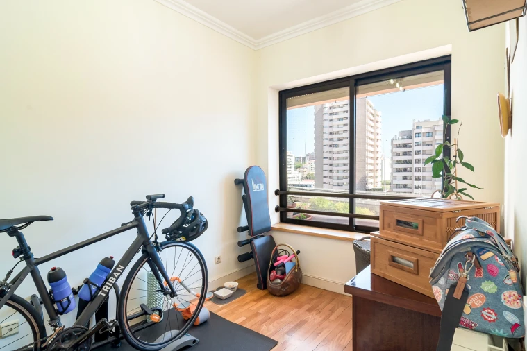 Apartamento T3 para Venda em São Domingos de Benfica Foto 22