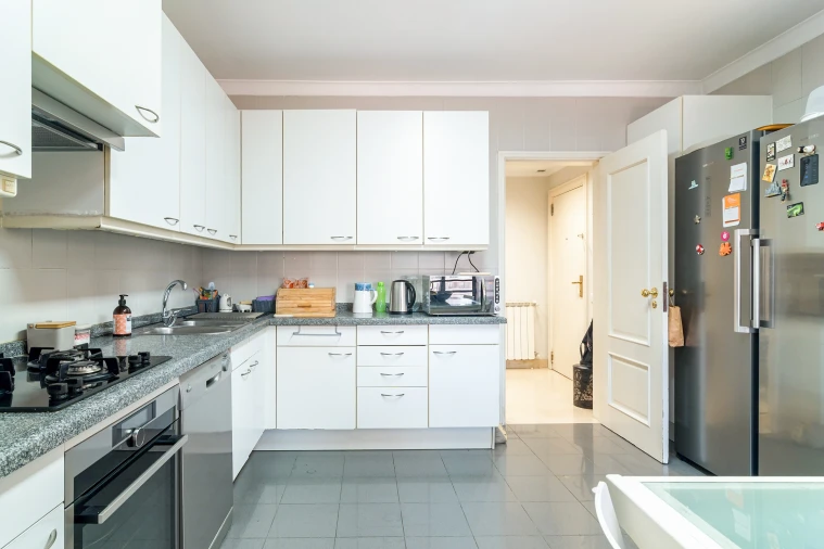 Apartamento T3 para Venda em São Domingos de Benfica Foto 7