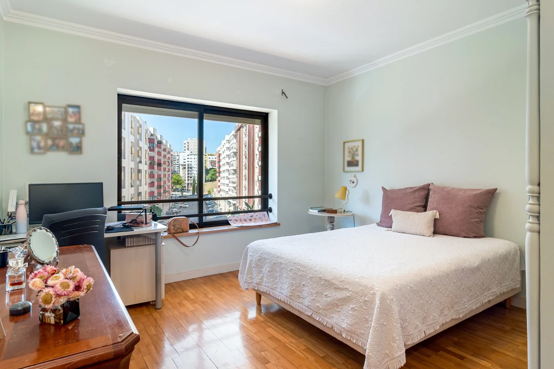 Apartamento T3 para Venda em São Domingos de Benfica Foto 14