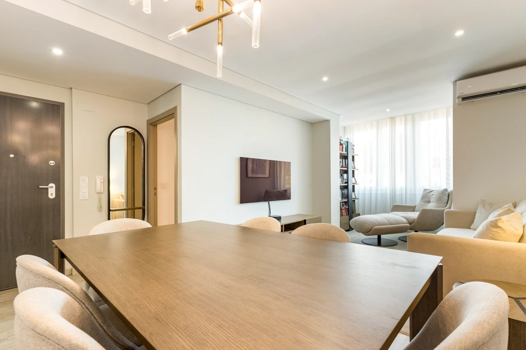 Apartamento T2 para Venda em Campolide Foto 4