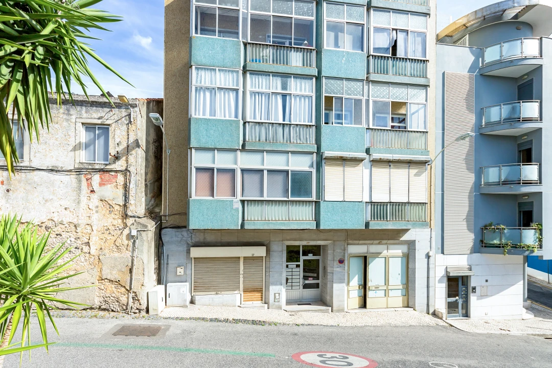 Apartamento T2 para Venda em Campolide Foto 25