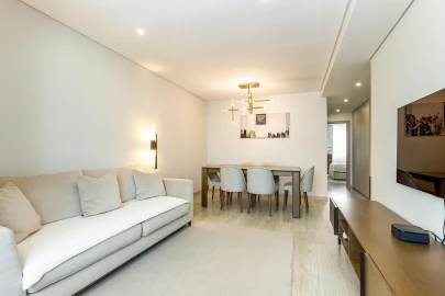 Apartamento T2 para Venda em Campolide