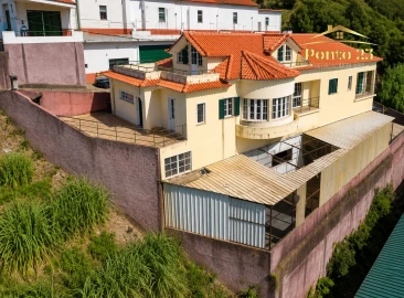 Moradia T3 para Venda em Canhas