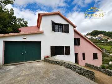 Moradia T2 para Venda em Camacha