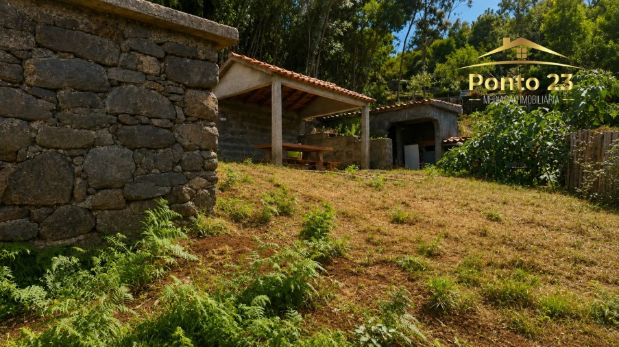 Moradia T2 para Venda em Camacha Foto 8