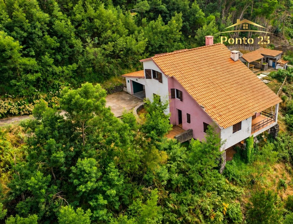 Moradia T2 para Venda em Camacha Foto 1