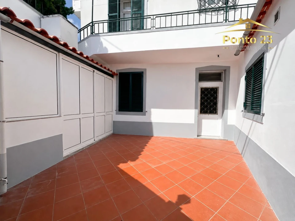 Apartamento T2 para Venda em Funchal (Santa Maria Maior) Foto 2