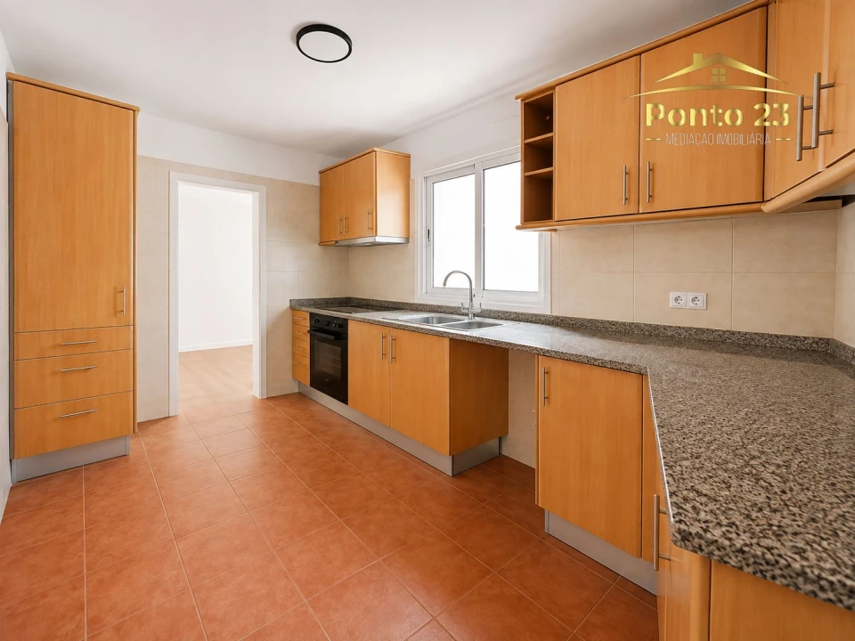 Apartamento T2 para Venda em Funchal (Santa Maria Maior) Foto 3