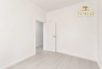 Apartamento T2 para Venda em Funchal (São Pedro)