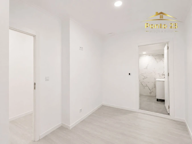 Apartamento T2 para Venda em Funchal (São Pedro) Foto 9