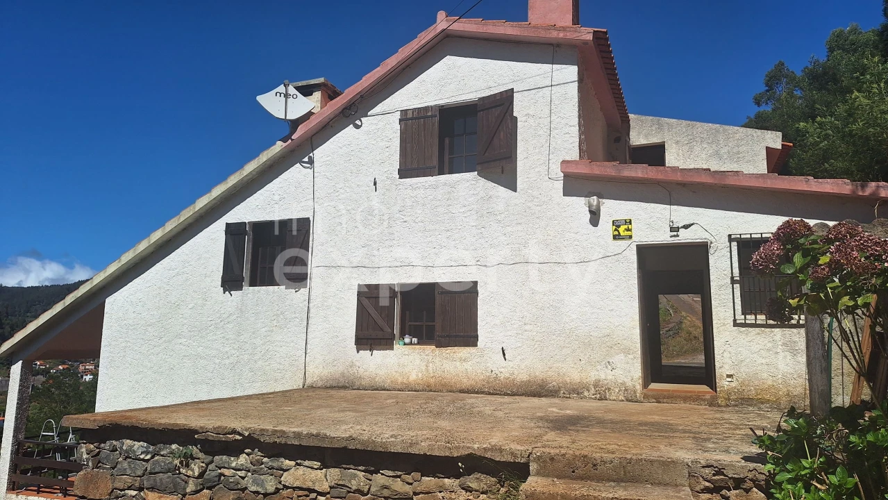 Moradia T2 para Venda em Camacha Foto 7