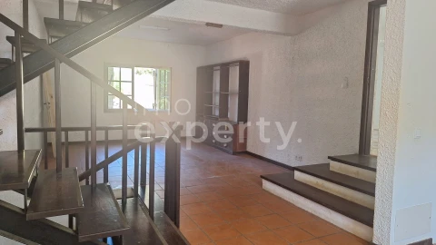 Moradia T2 para Venda em Camacha