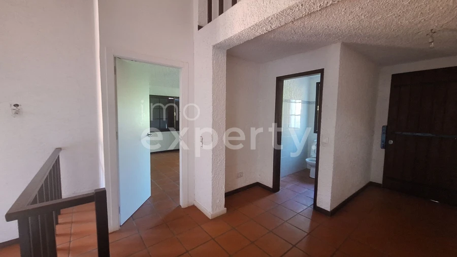 Moradia T2 para Venda em Camacha Foto 33