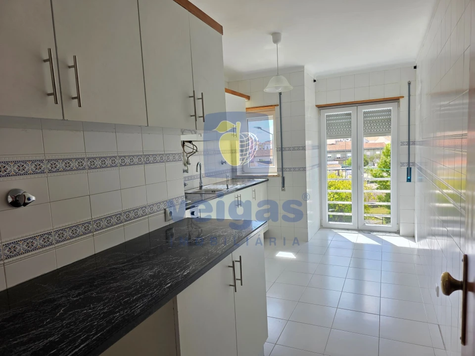 Apartamento T3 para Venda em Caldas da Rainha - Santo Onofre e Serra do Bouro Foto 2
