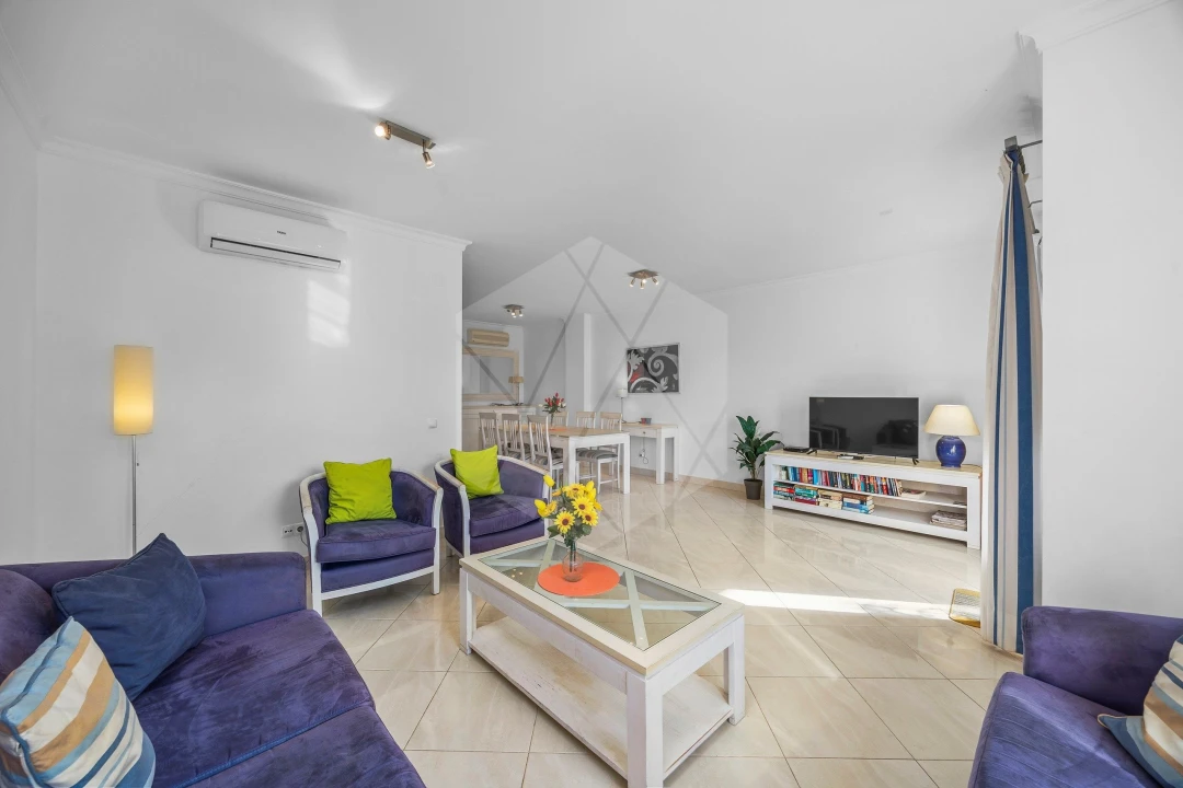 Moradia T3 para Venda em Albufeira e Olhos de Água Foto 3