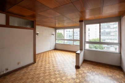 Apartamento T2 para Venda em Areeiro