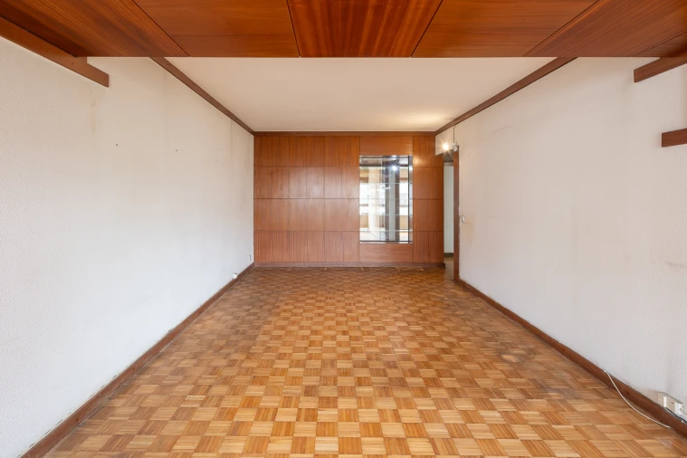 Apartamento T2 para Venda em Areeiro Foto 13
