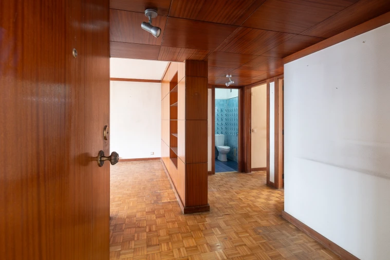Apartamento T2 para Venda em Areeiro Foto 4