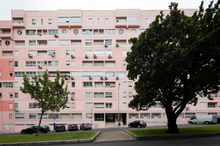Apartamento T2 para Venda em Areeiro Foto 3