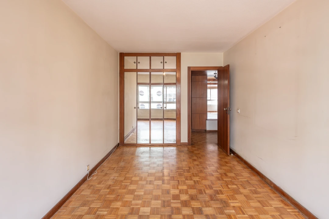 Apartamento T2 para Venda em Areeiro Foto 19