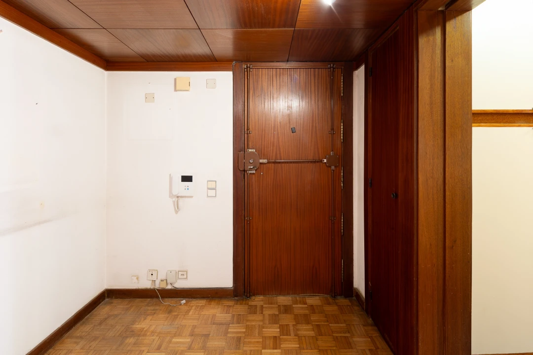 Apartamento T2 para Venda em Areeiro Foto 24