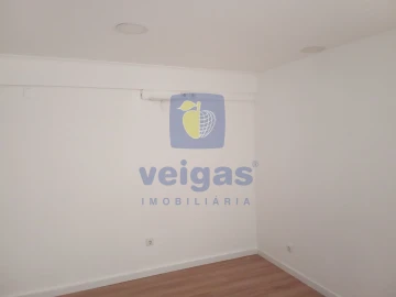 Apartamento T1 para Venda em Cacém e São Marcos