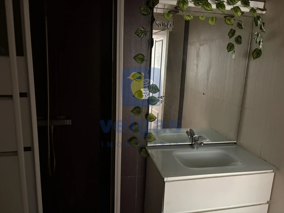 Apartamento T1 para Venda em Cacém e São Marcos Foto 11