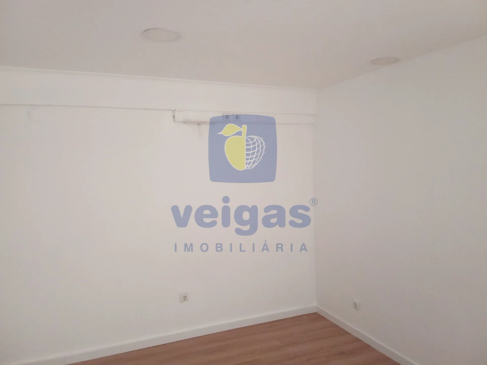 Apartamento T1 para Venda em Cacém e São Marcos Foto 13
