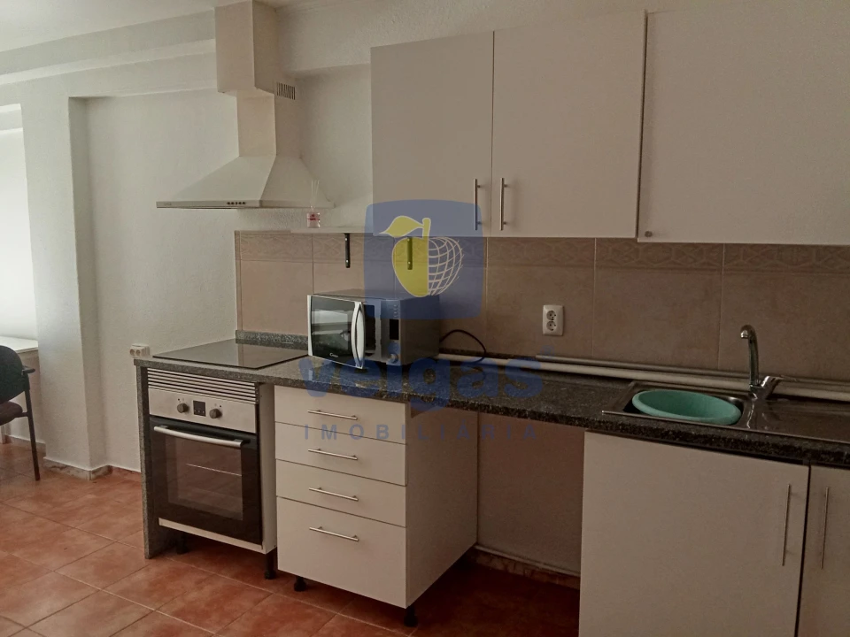 Apartamento T1 para Venda em Cacém e São Marcos Foto 1