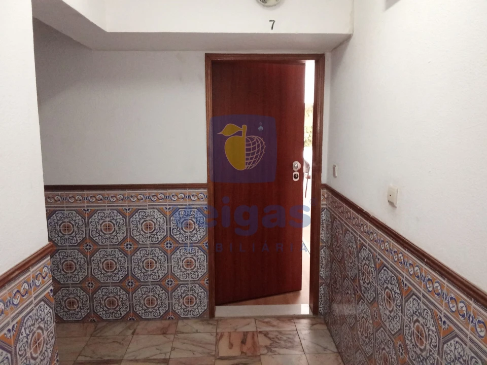 Apartamento T1 para Venda em Cacém e São Marcos Foto 14