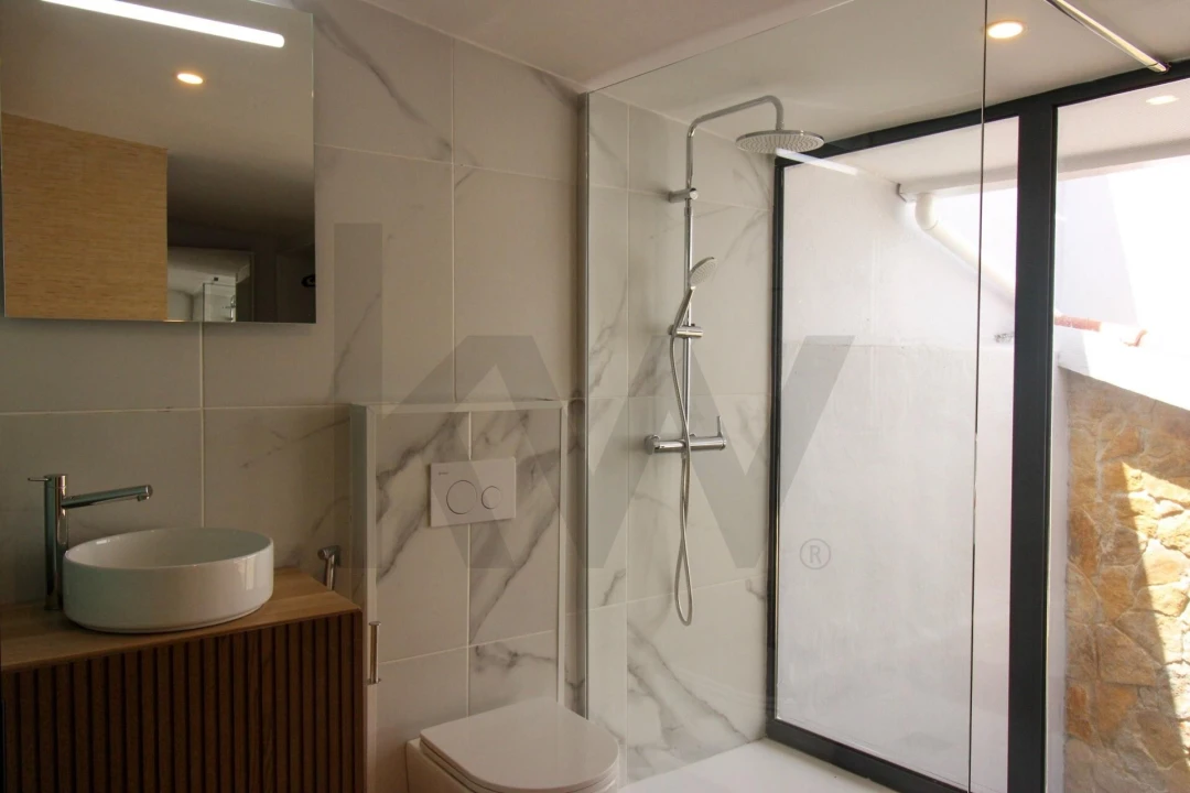 Apartamento T1 para Venda em Portimão Foto 77