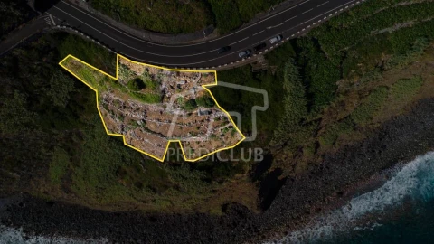Terreno para Venda em Porto Moniz