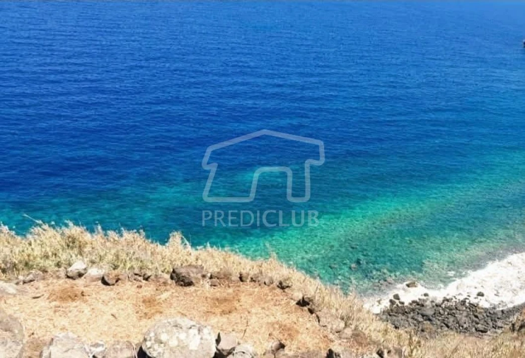 Terreno para Venda em Porto Moniz Foto 7