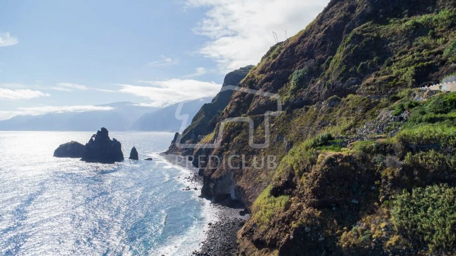 Terreno para Venda em Porto Moniz Foto 9