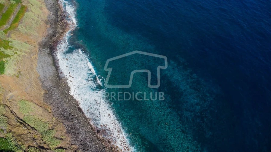Terreno para Venda em Porto Moniz Foto 11