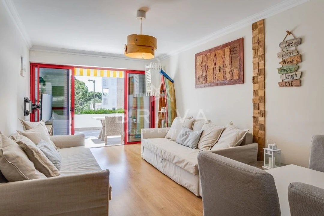 Apartamento T1 para Venda em Quarteira Foto 3