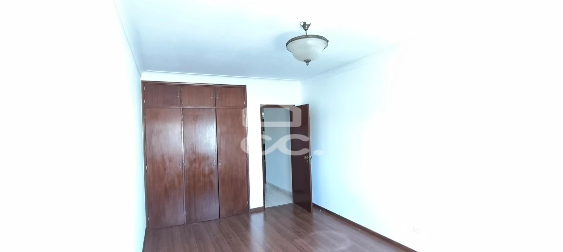 Apartamento T2 para Venda em Benavente Foto 6