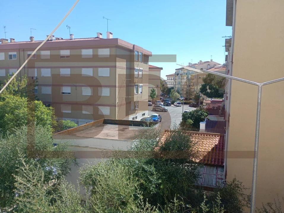 Apartamento T2 para Venda em Benavente Foto 24