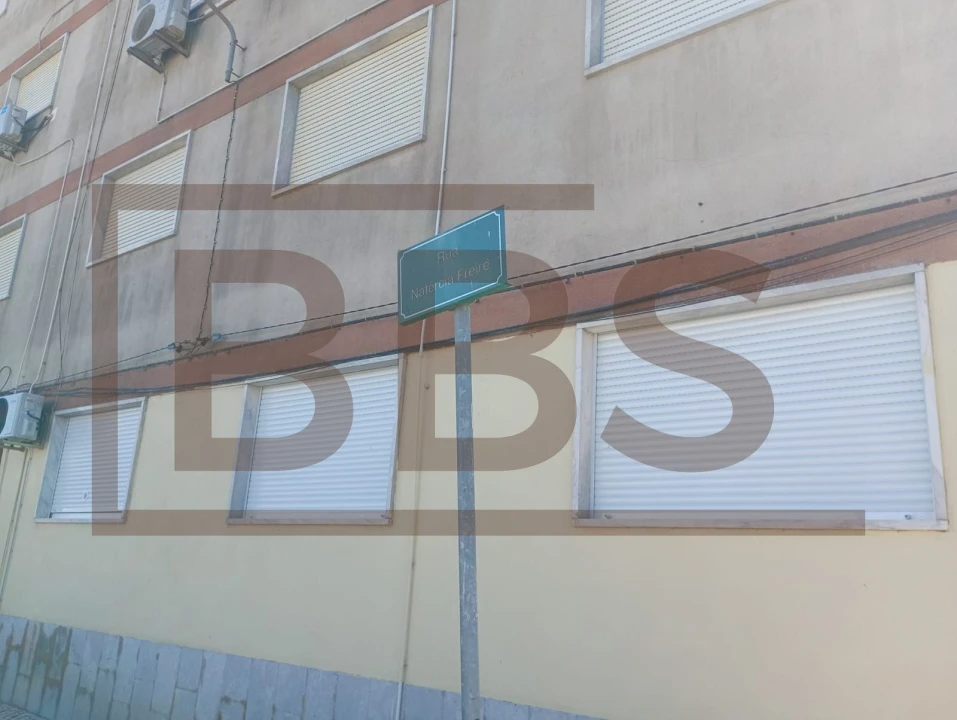 Apartamento T2 para Venda em Benavente Foto 5